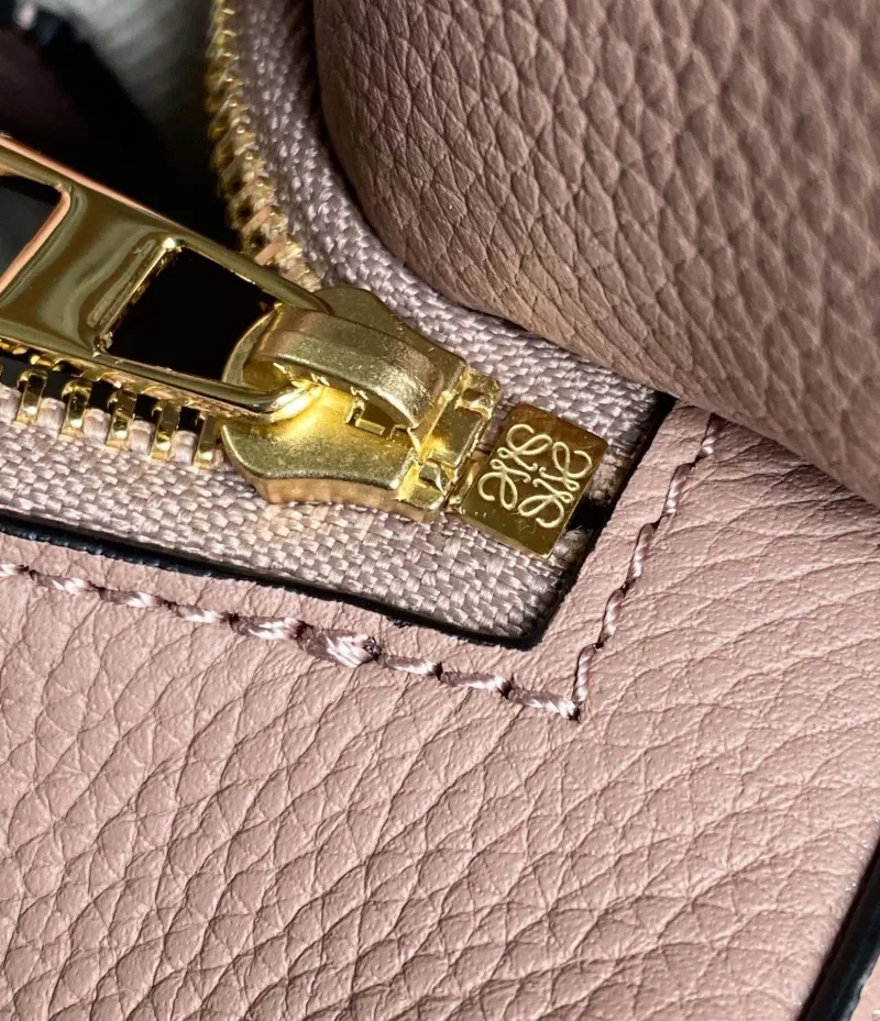Loewe Dusty Pink Puzzle Leather Handbag - Image 9