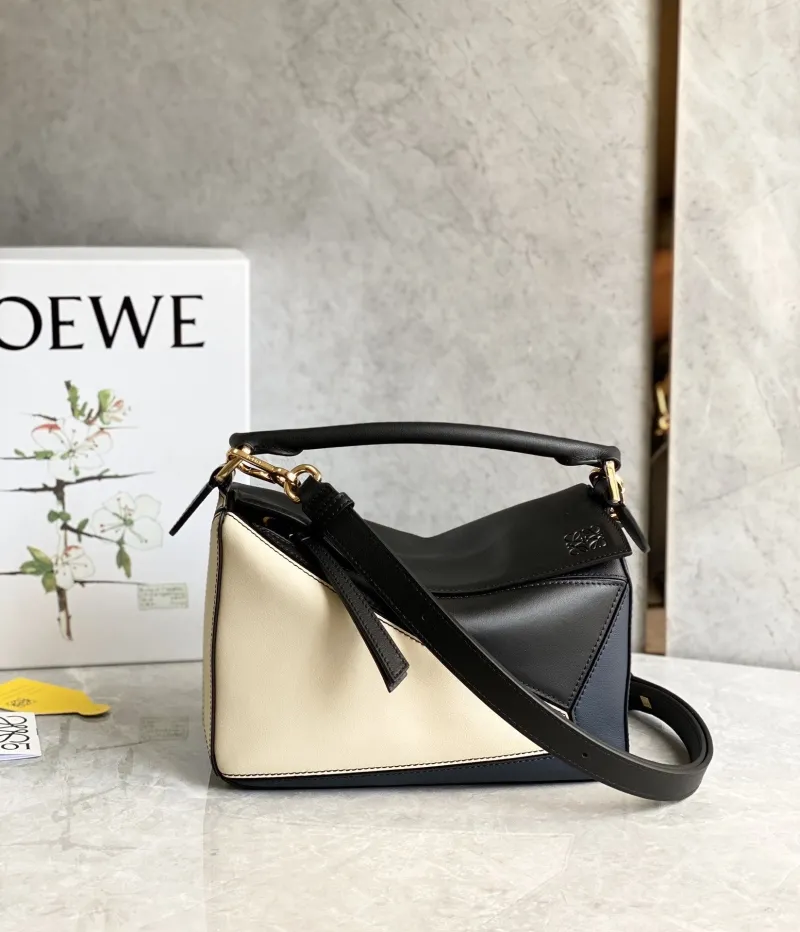 Loewe Black Cream Navy Leather Handbag 760