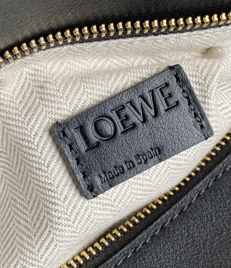 Loewe Black Cream Navy Leather Handbag 760 - Image 7