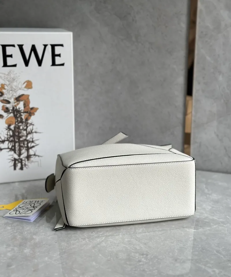 Loewe White Leather Handle Crossbody Bag 765 - Image 4