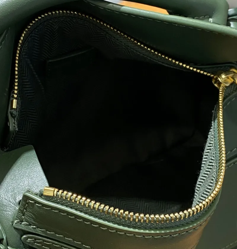 LOEWE Green Leather Handle Bag 773 - Image 7