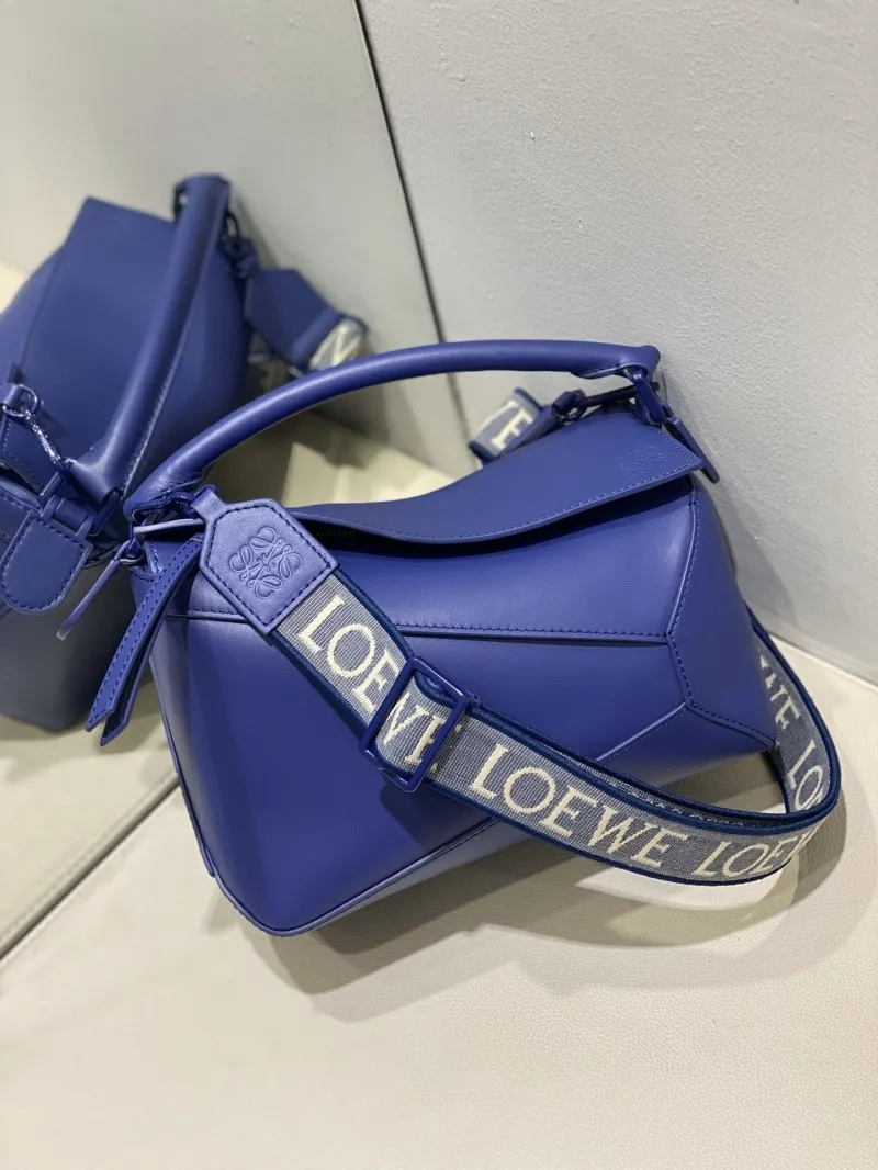 Alternative view of Loewe Blue Handbag 775