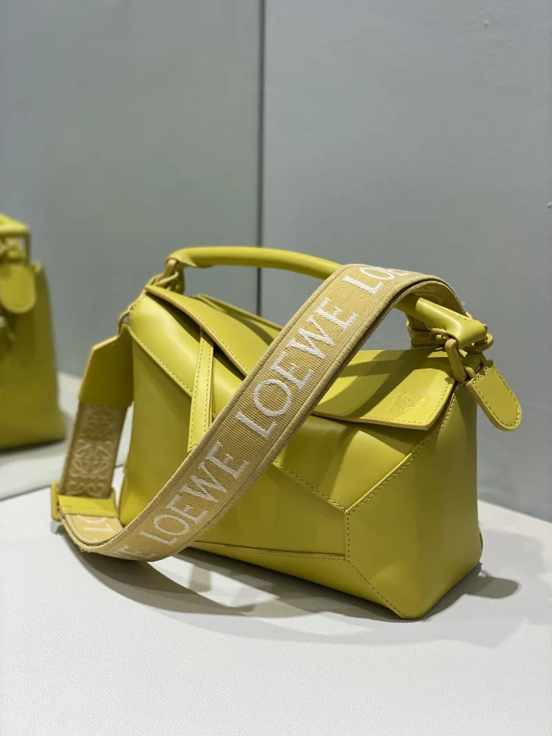LOEWE Yellow Small Crossbody Handbag 780 - Image 3