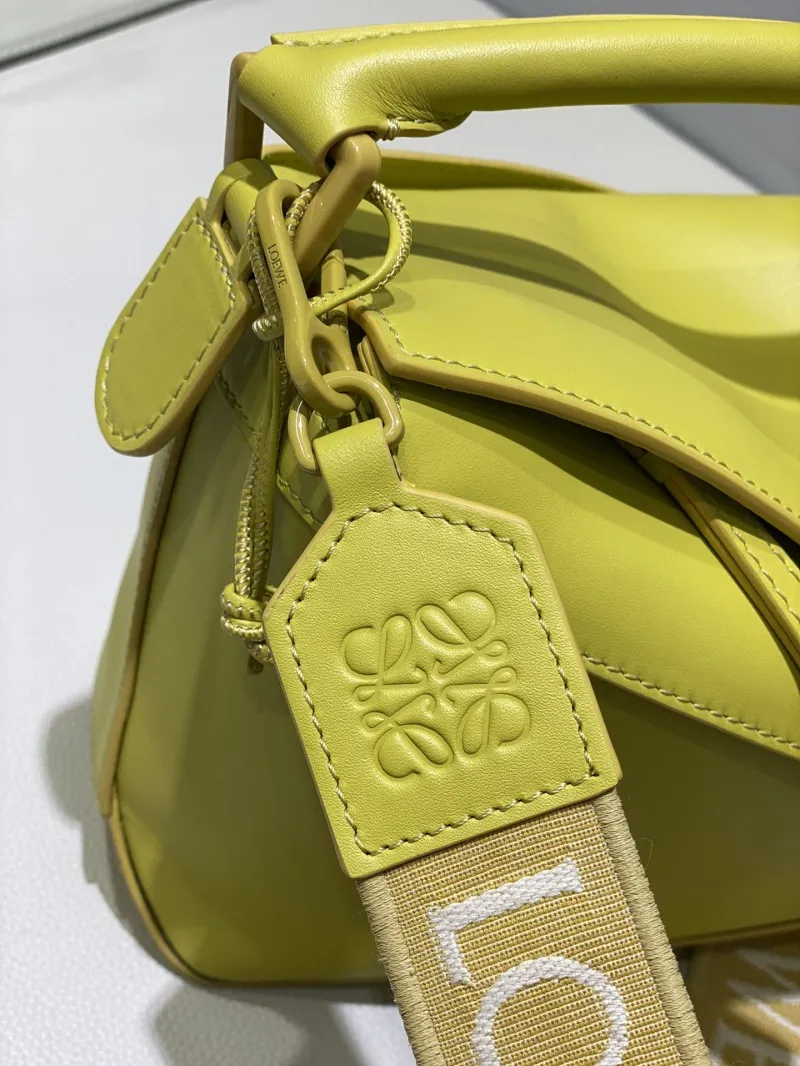 LOEWE Yellow Small Crossbody Handbag 780 - Image 4