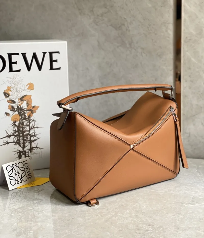 Loewe Tan Leather Puzzle Shoulder Bag - Image 4