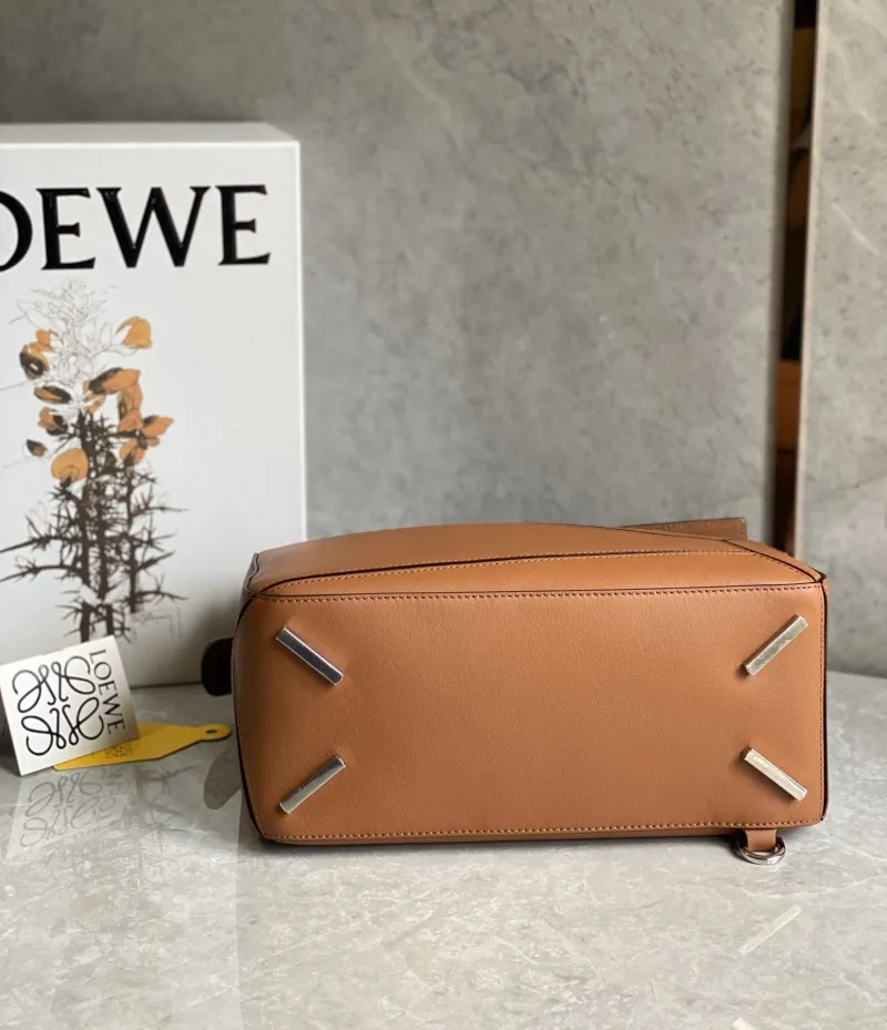 Loewe Tan Leather Puzzle Shoulder Bag - Image 5