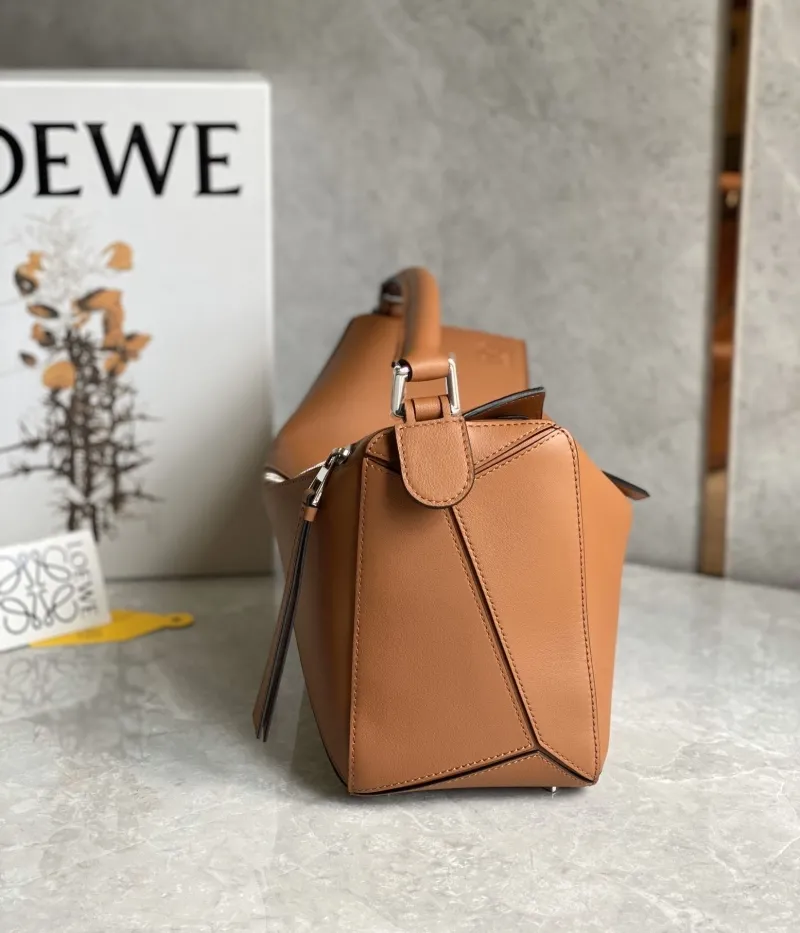 Loewe Tan Leather Puzzle Shoulder Bag - Image 7