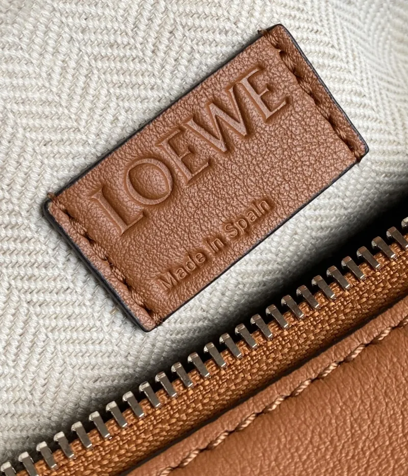 Loewe Tan Leather Puzzle Shoulder Bag - Image 8