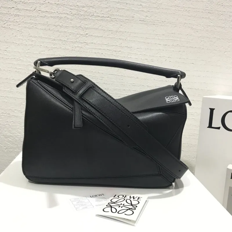 LOEWE Black Leather Handbag 788