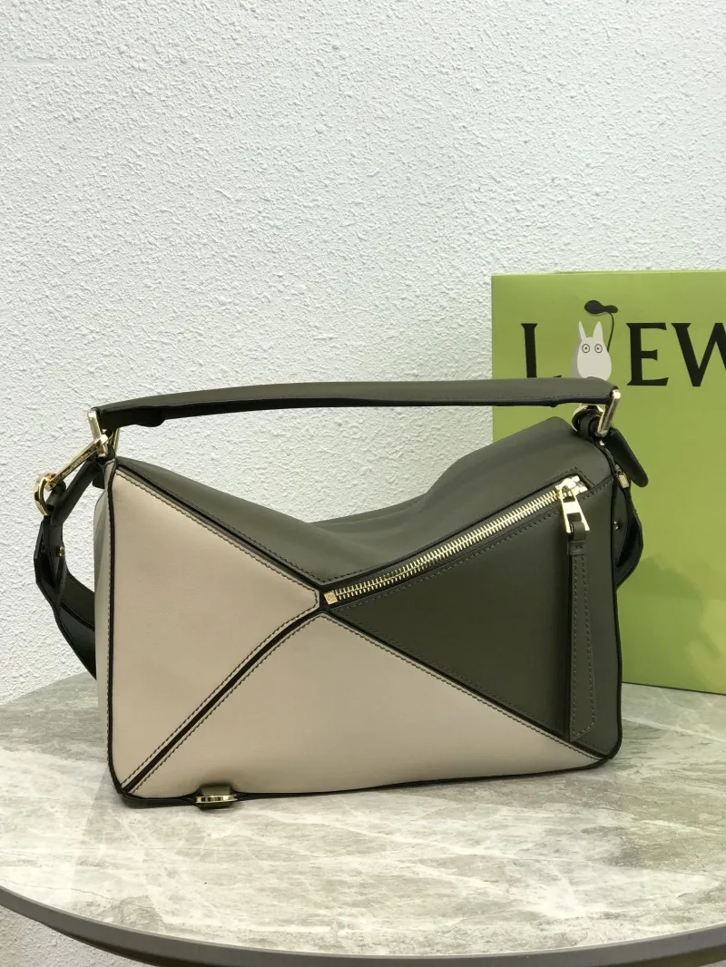 Loewe Olive Green Leather Handle Handbag 795 - Image 4