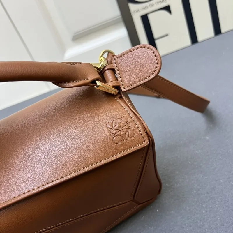 Loewe Brown Leather Handbag H08903 Size 24cm - Image 6