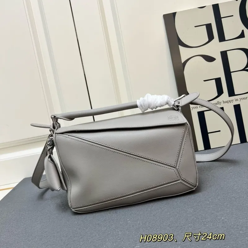 Loewe Gray Leather Handbag H08903 Size 24cm