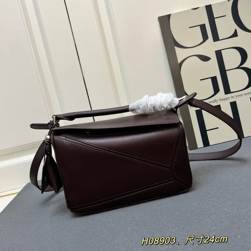 LOEWE Brown Crossbody Bag H08903 Size 24cm
