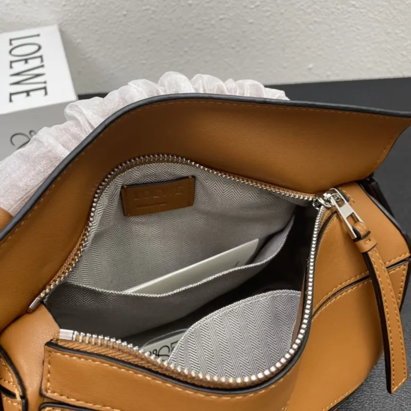 Loewe 0152 Caramel Puzzle Bag 25cm - Image 8