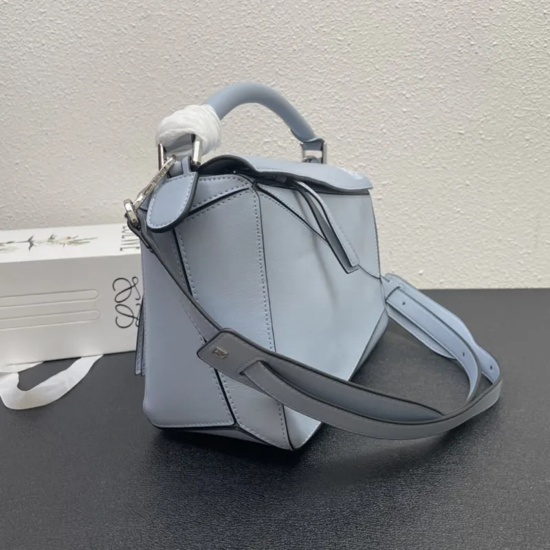 Loewe 0153 Light Blue 30cm Puzzle Handbag - Image 4