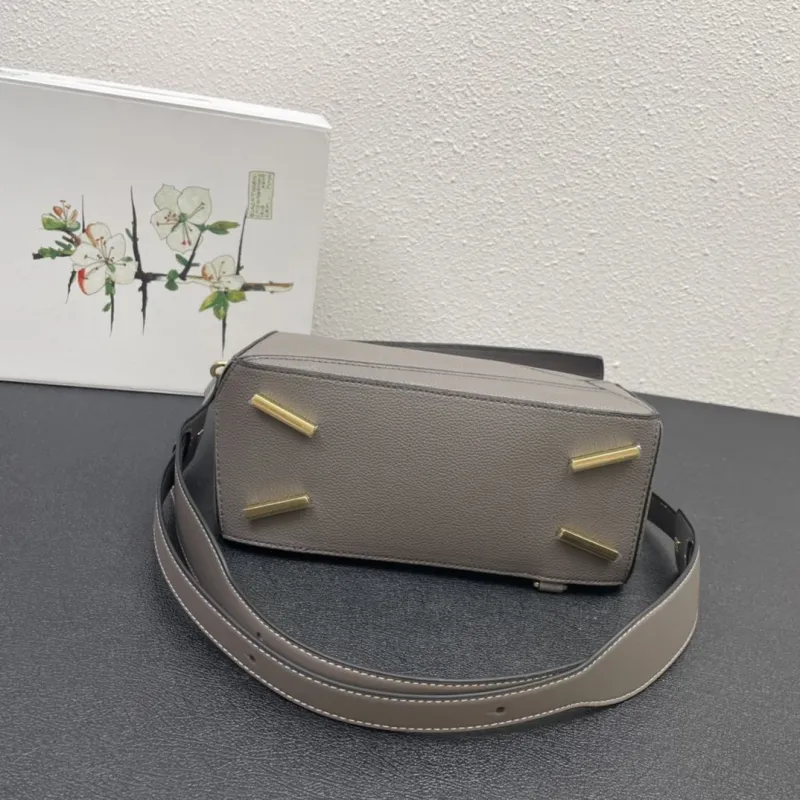 Loewe Grained Leather Puzzle Handbag Dark Gray 25cm - Image 7
