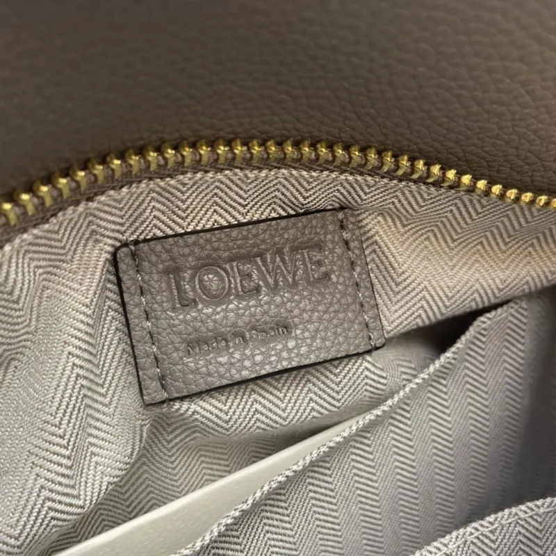 Loewe Grained Leather Puzzle Handbag Dark Gray 25cm - Image 9