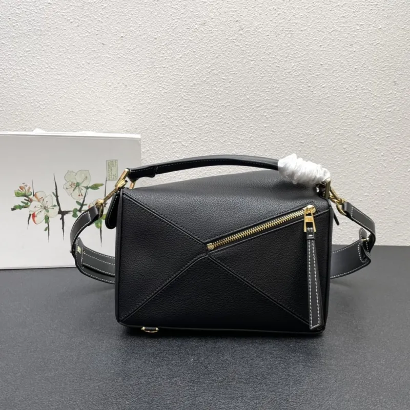 Alternative view of Loewe Black Leather Handbag 826