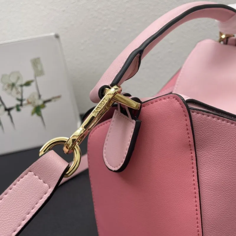 Loewe 0152 Pink Puzzle Bag 25cm - Image 6