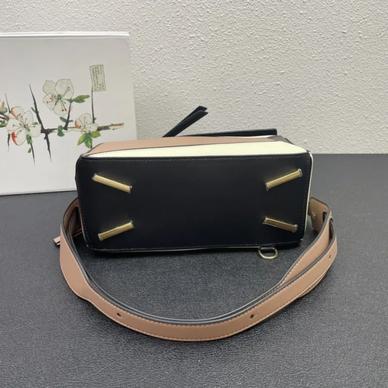 Loewe 0152 25cm Beige Black Puzzle Bag - Image 7
