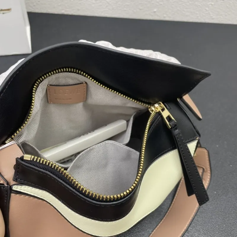 Loewe 0152 25cm Beige Black Puzzle Bag - Image 8