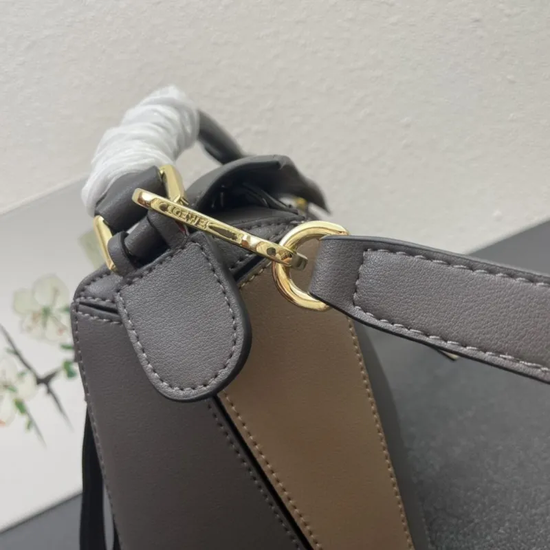 Loewe 0152 Khaki Puzzle Bag 25cm - Image 6