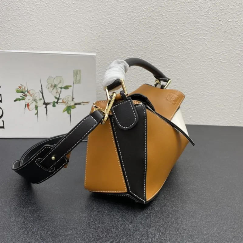 Loewe Puzzle Bag 0152 Brown Black White 25cm - Image 4