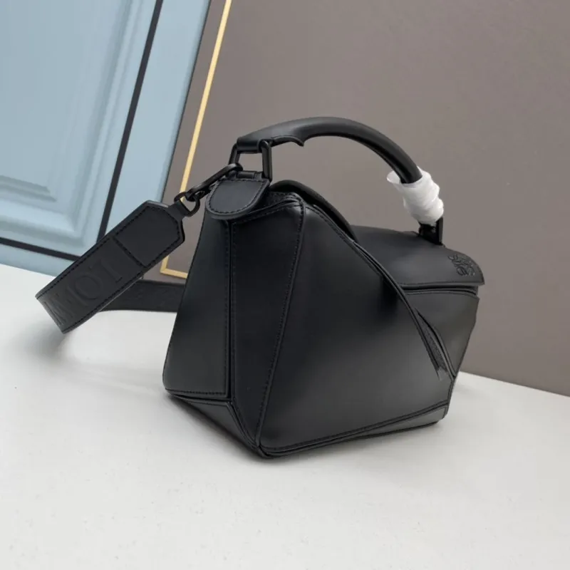 Alternative view of Loewe Small 24cm Black Leather Handbag 841