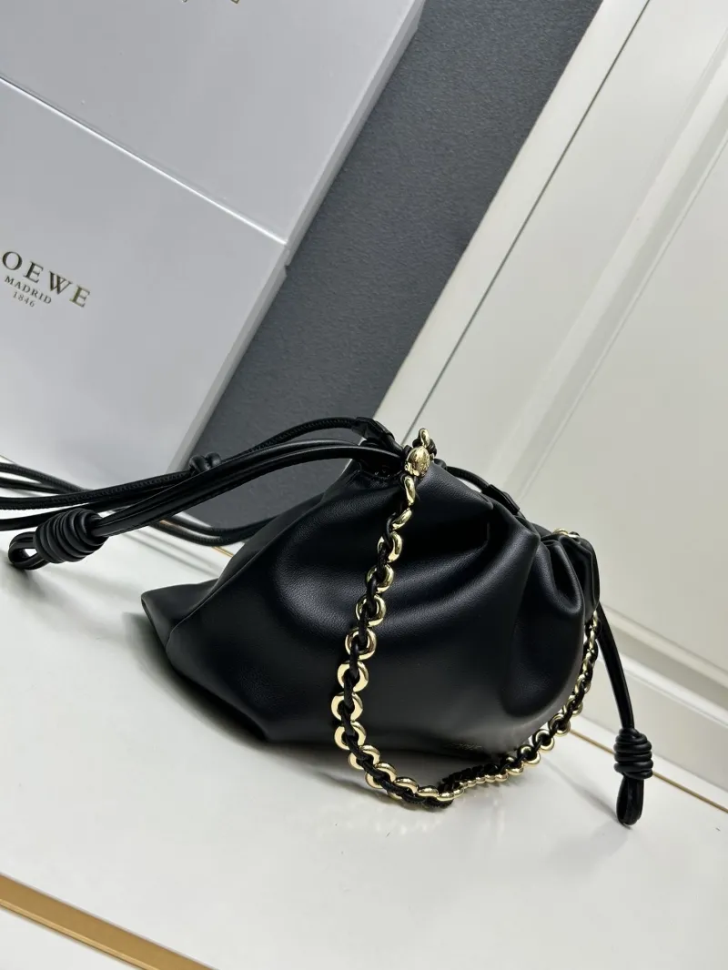 LOEWE Black Chain Drawstring Shoulder Bag H03121 - Image 3