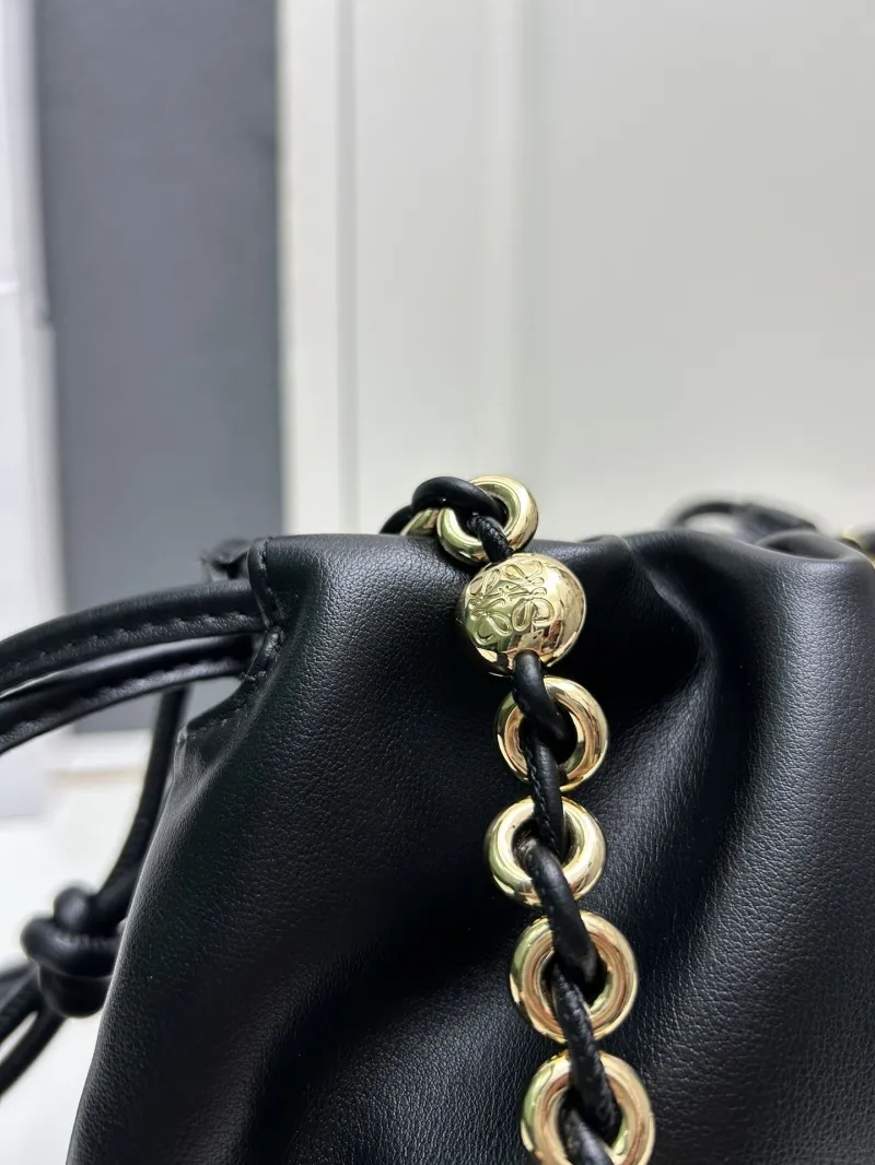 LOEWE Black Chain Drawstring Shoulder Bag H03121 - Image 5