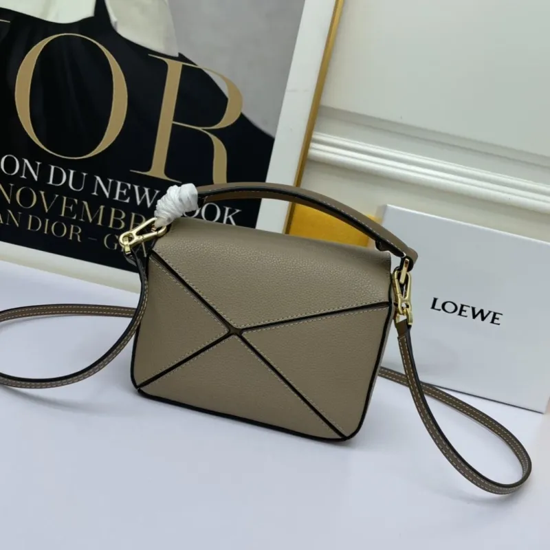 LOEWE Taupe Leather Crossbody Handbag 852 - Image 3