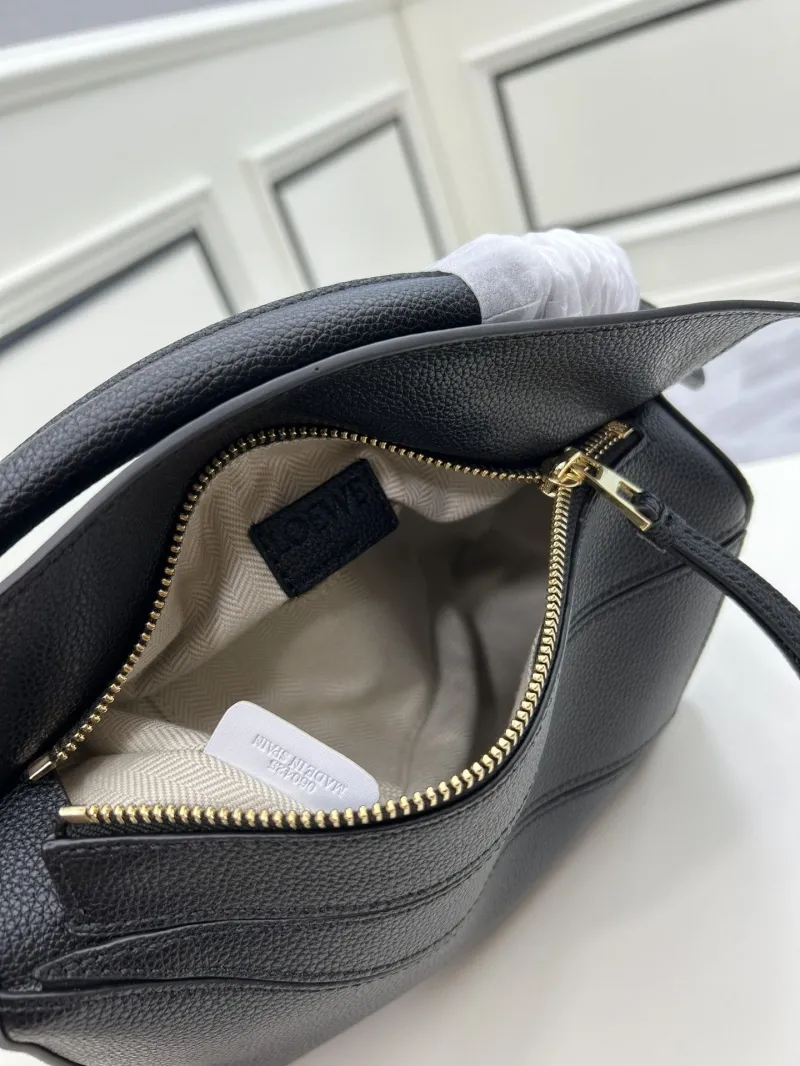 Loewe Small Black Leather Crossbody Bag 863 - Image 7