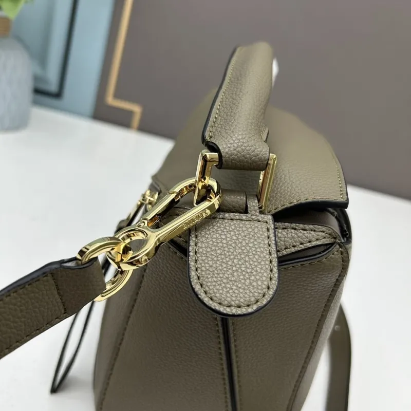 Loewe Khaki Leather Puzzle Crossbody Handbag 870 - Image 6