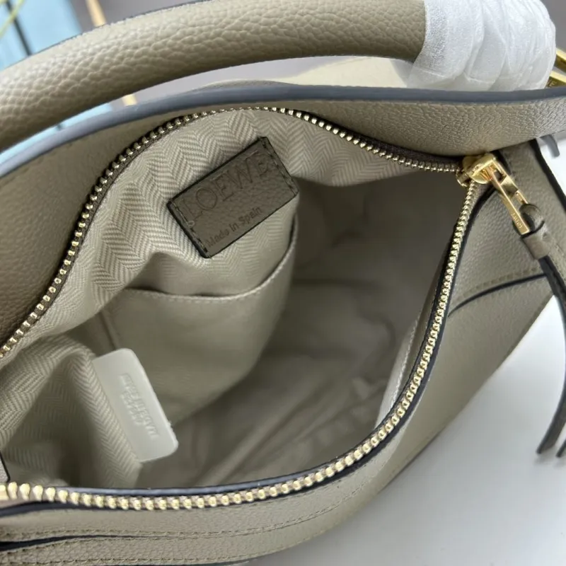 Loewe Khaki Leather Puzzle Crossbody Handbag 870 - Image 8