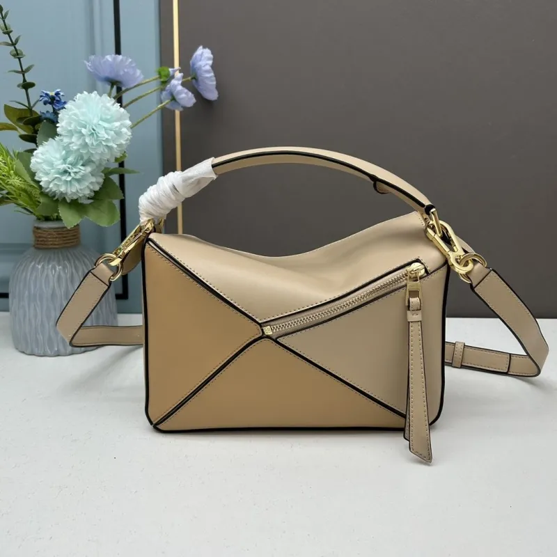 Loewe Small 24cm Beige White Puzzle Crossbody Bag - Image 3
