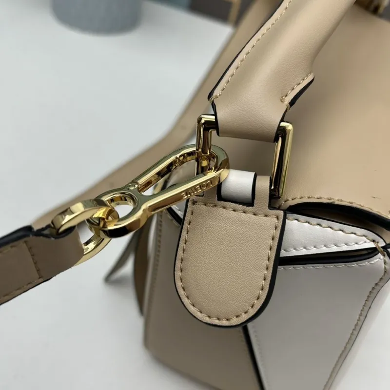Loewe Small 24cm Beige White Puzzle Crossbody Bag - Image 6