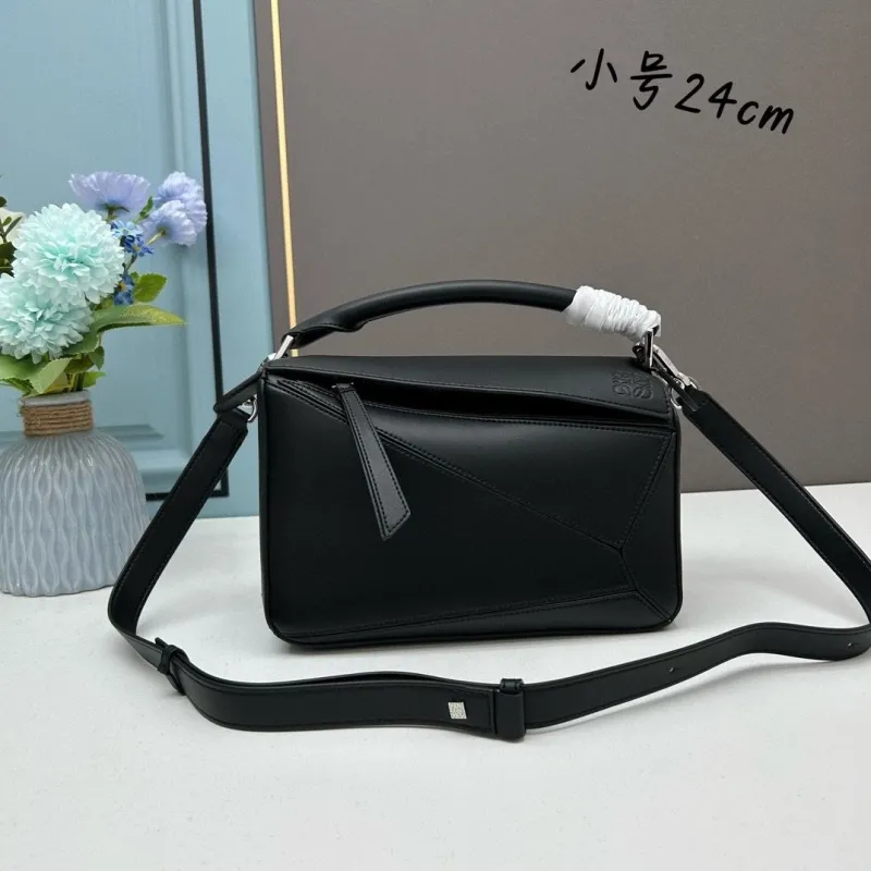 Loewe Puzzle Leather Top Handle Shoulder Bag - Image 6