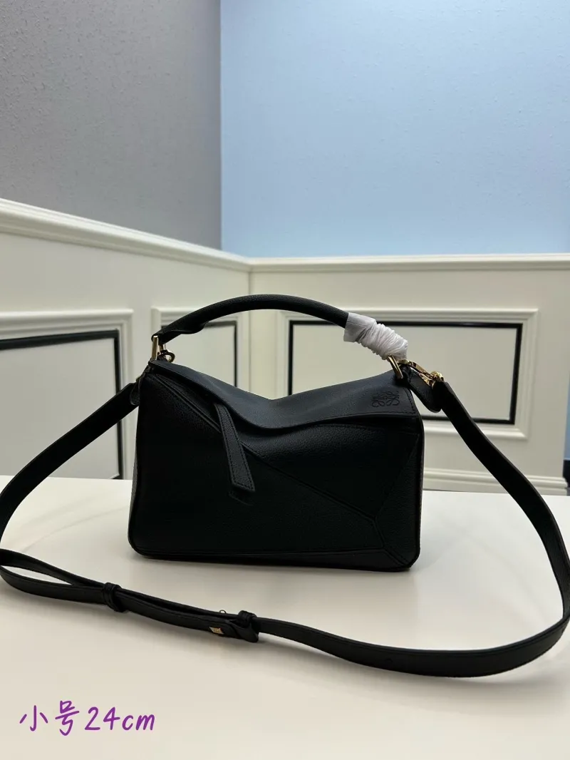Loewe Puzzle Leather Top Handle Shoulder Bag - Image 8