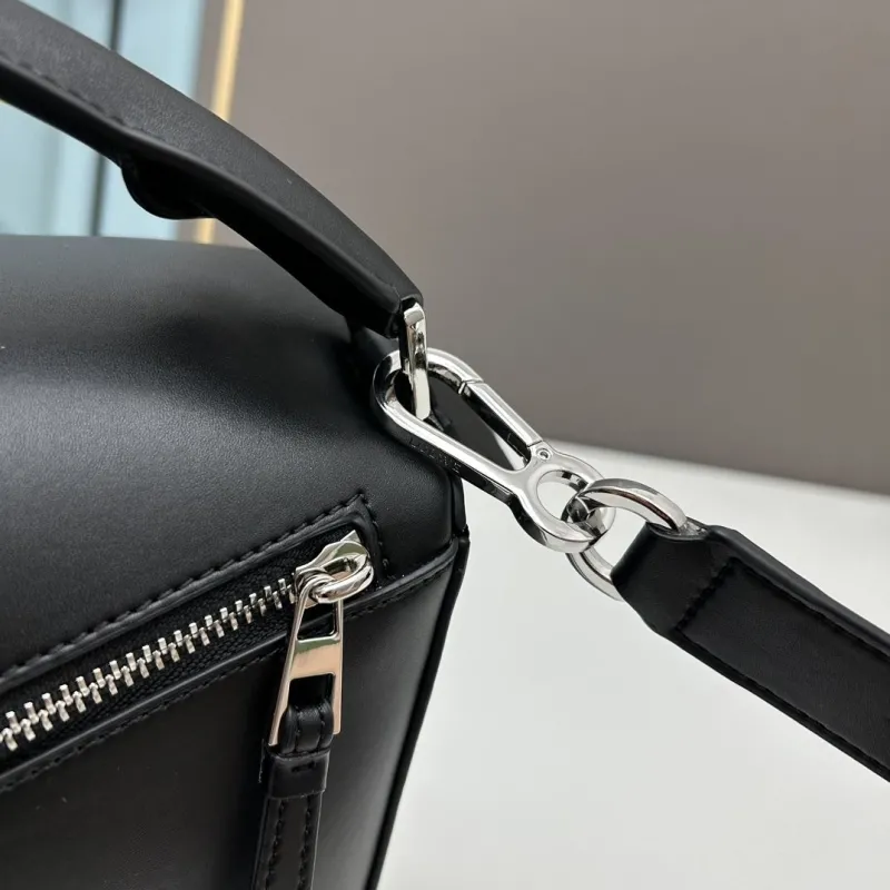 Loewe Large Black Puzzle Bag 878 30cm - Image 6