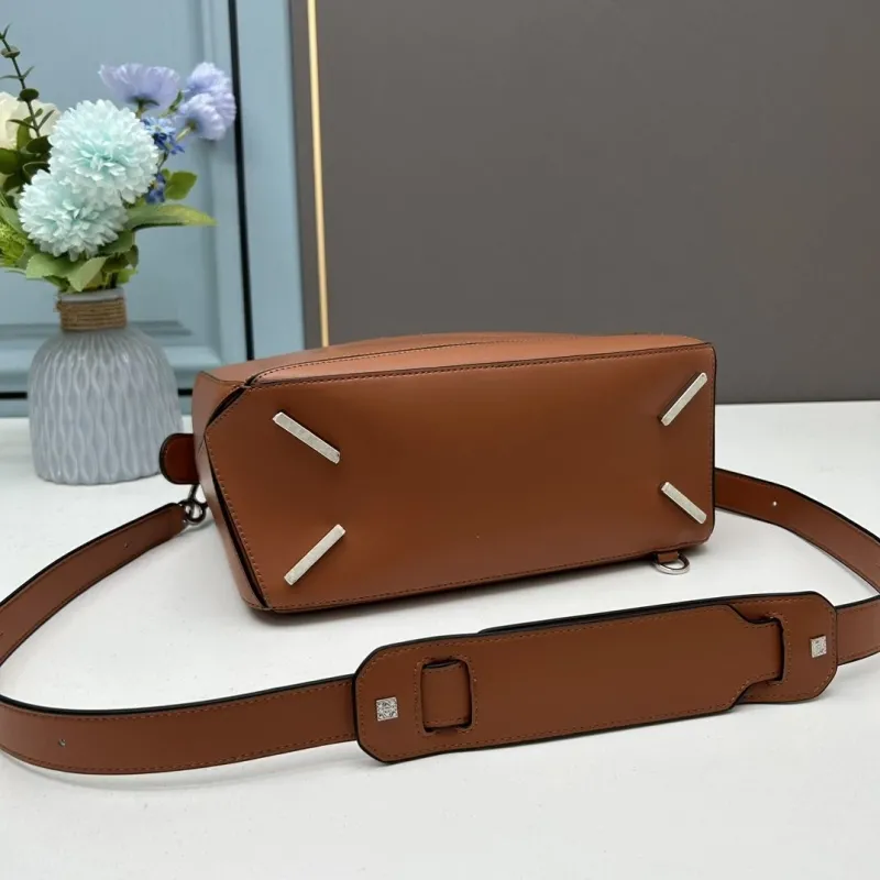 Loewe Large Brown Puzzle Shoulder Bag 30cm - Image 5