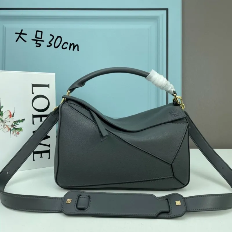 Loewe Large 30cm Puzzle Shoulder Bag - Image 4