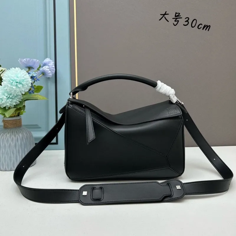 Loewe Large 30cm Puzzle Shoulder Bag - Image 6