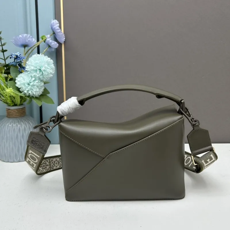 LOEWE Olive Green Puzzle Crossbody Bag 24cm - Image 3