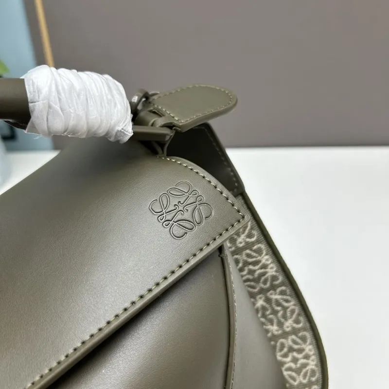 LOEWE Olive Green Puzzle Crossbody Bag 24cm - Image 4
