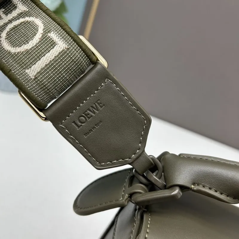 LOEWE Olive Green Puzzle Crossbody Bag 24cm - Image 6