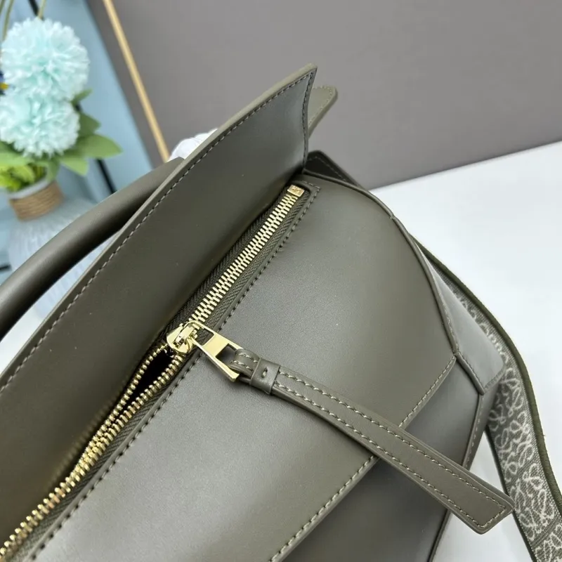LOEWE Olive Green Puzzle Crossbody Bag 24cm - Image 7