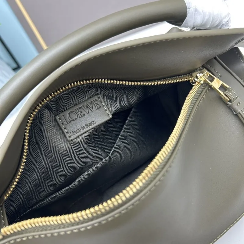 LOEWE Olive Green Puzzle Crossbody Bag 24cm - Image 8
