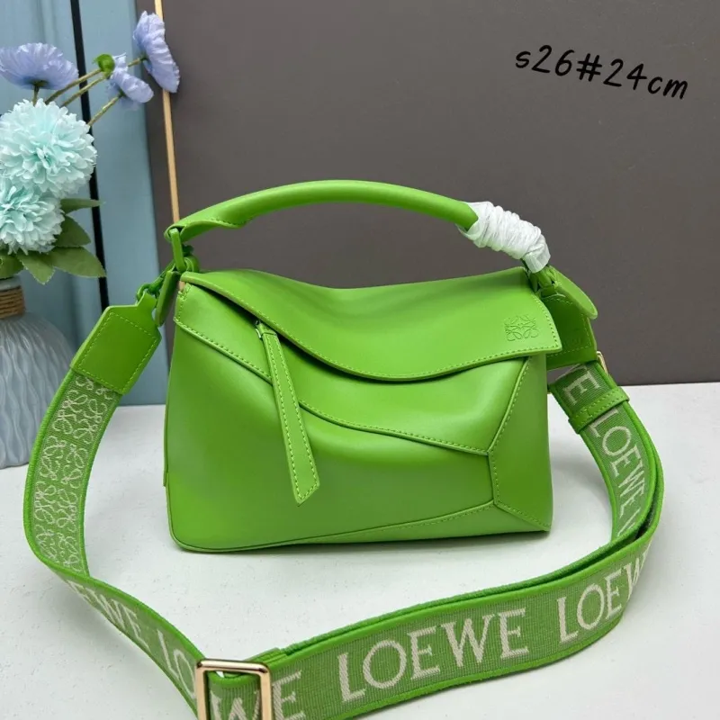 LOEWE S26 24cm Puzzle Handbag - Image 3