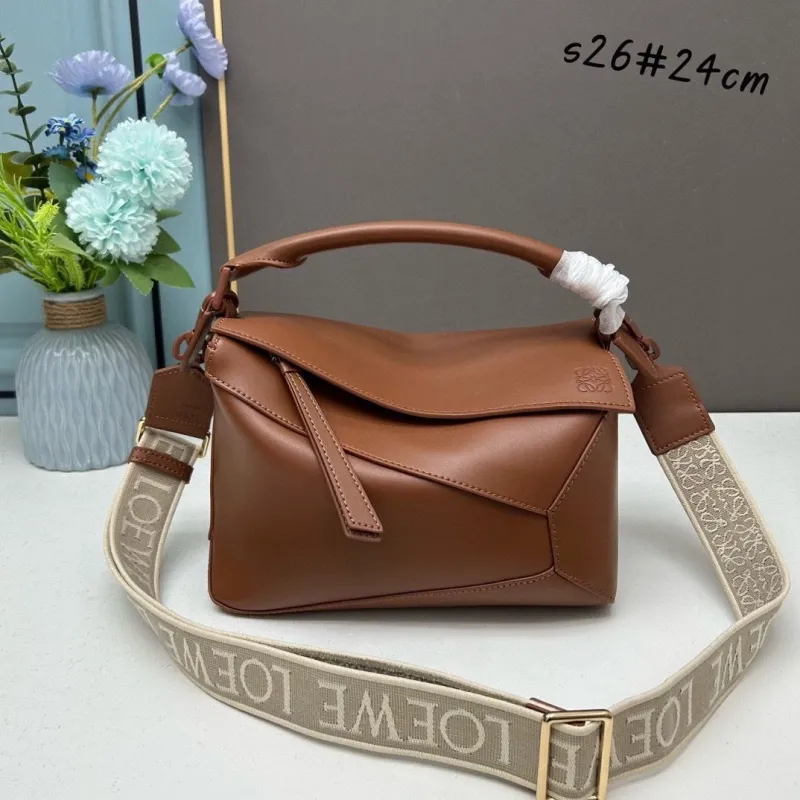 LOEWE S26 24cm Puzzle Handbag - Image 4