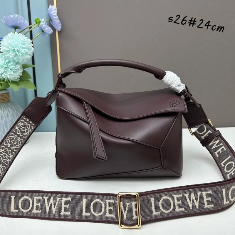 LOEWE S26 24cm Puzzle Handbag - Image 7